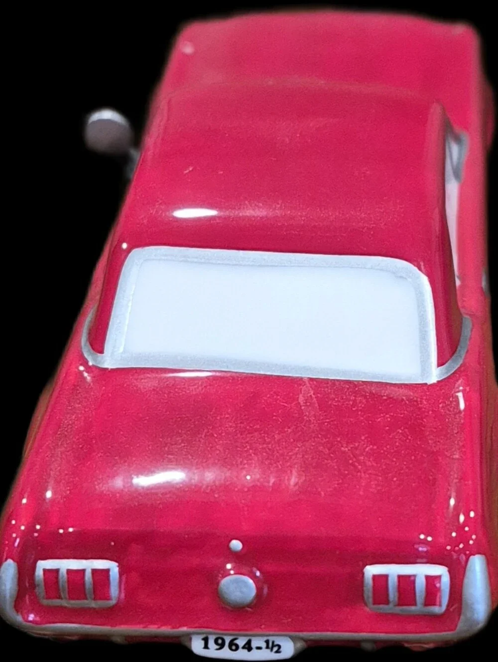 Department 56 - 1964 1/2 Ford Mustang w/Box